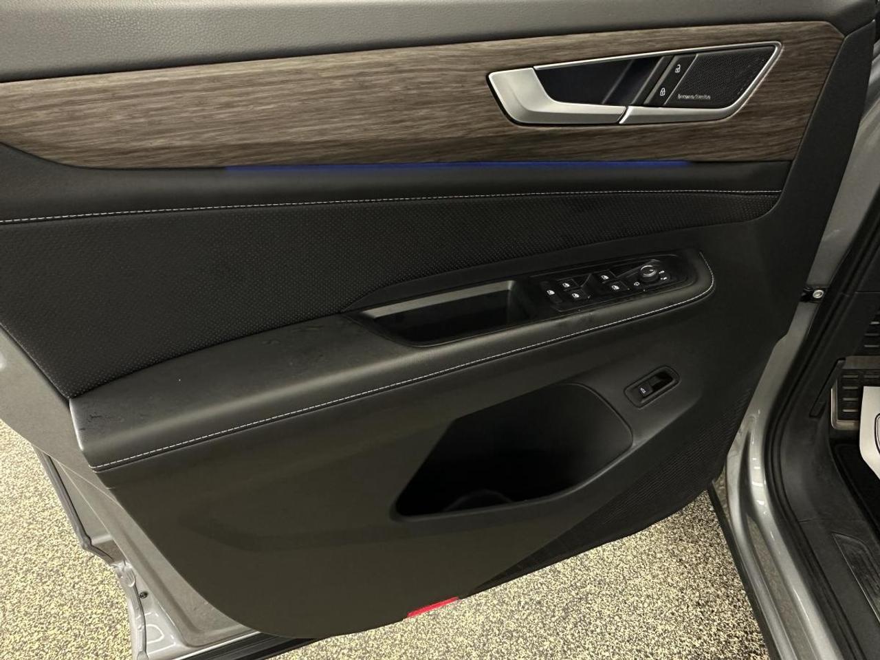 2026 Volkswagen Atlas 2.0 TSI Execline EXECLINE/4MOTION/AWD/7 PASSENGER/PANOROOF/MORE! Photo