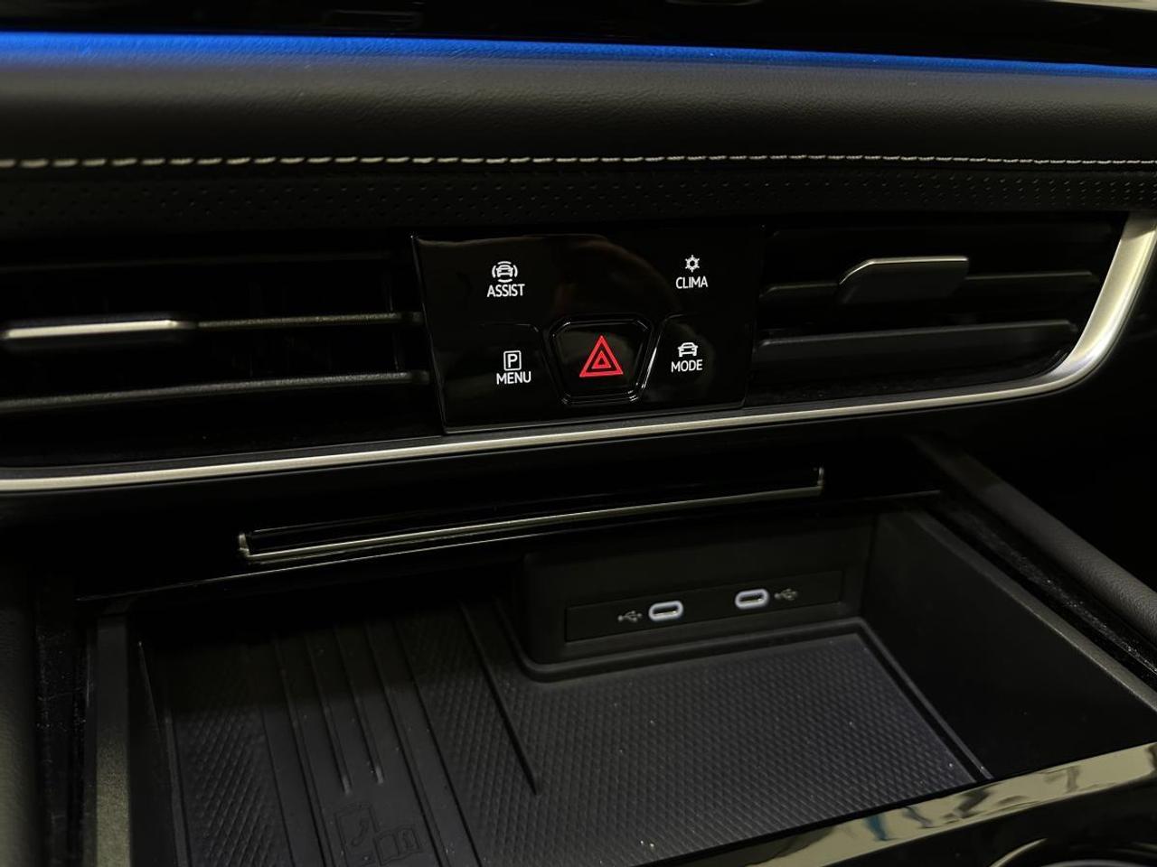 2026 Volkswagen Atlas 2.0 TSI Execline EXECLINE/4MOTION/AWD/7 PASSENGER/PANOROOF/MORE! Photo