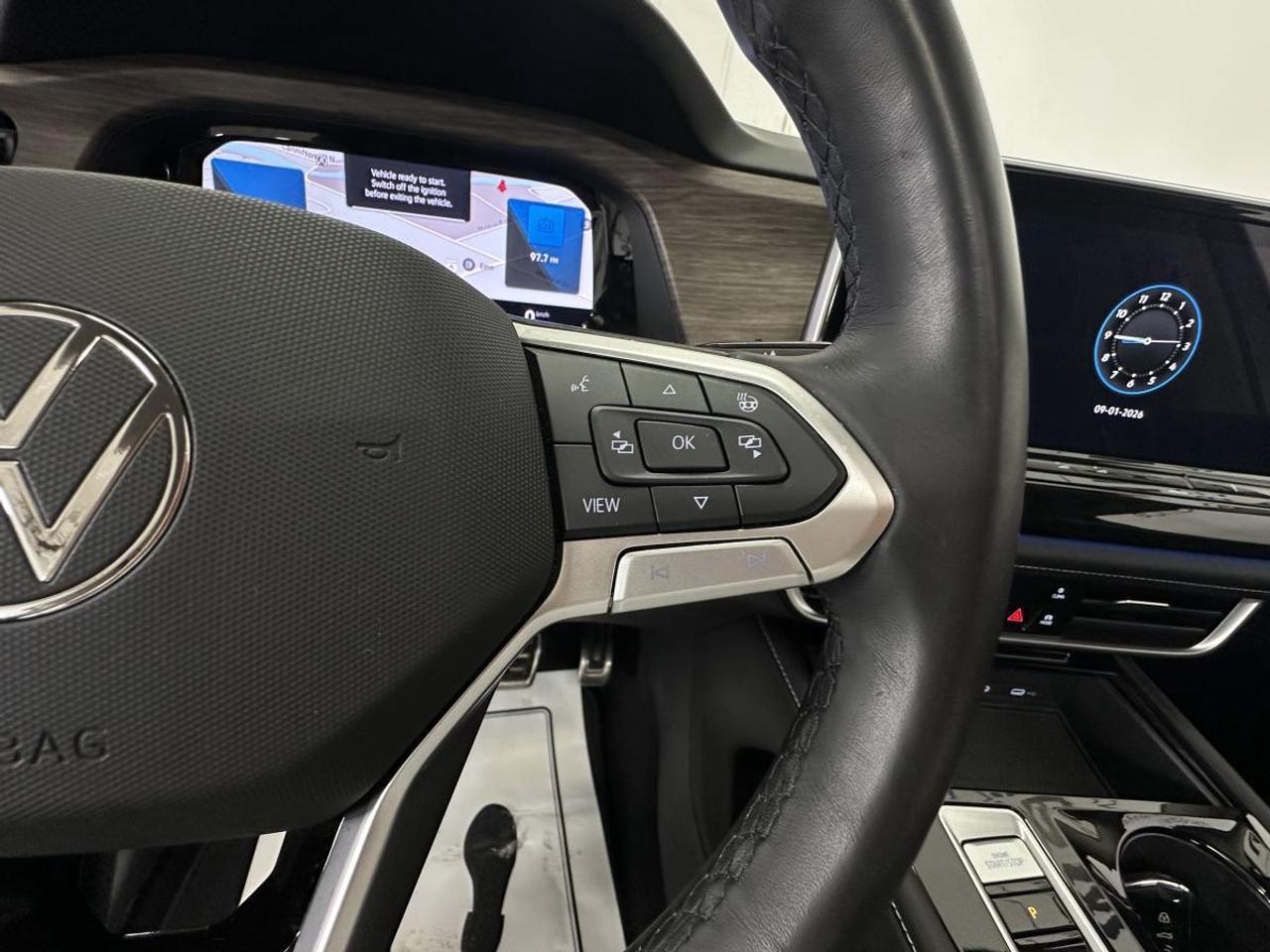 2026 Volkswagen Atlas 2.0 TSI Execline EXECLINE/4MOTION/AWD/7 PASSENGER/PANOROOF/MORE! Photo