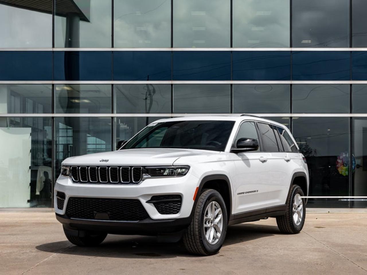 2026 Jeep Grand Cherokee Laredo X Photo