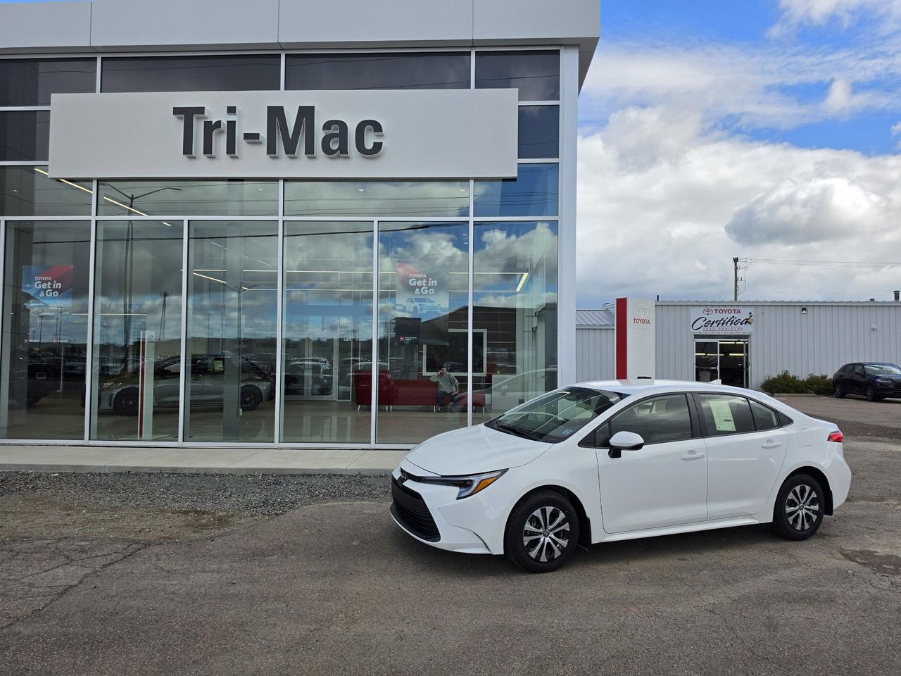 2026 Toyota Corolla COROLLA HYBRID LE Photo0