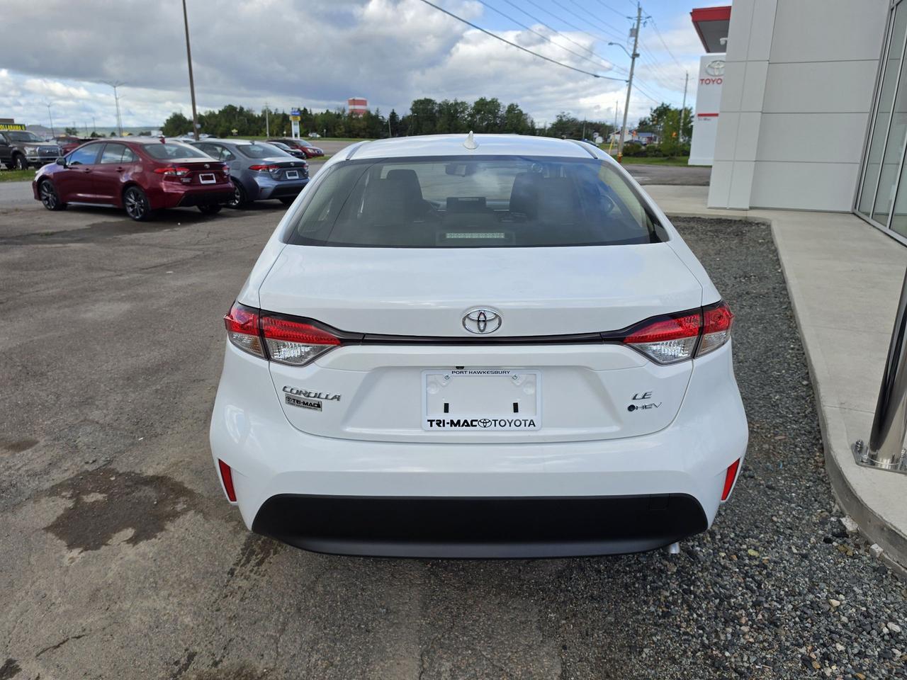 2026 Toyota Corolla COROLLA HYBRID LE Photo3