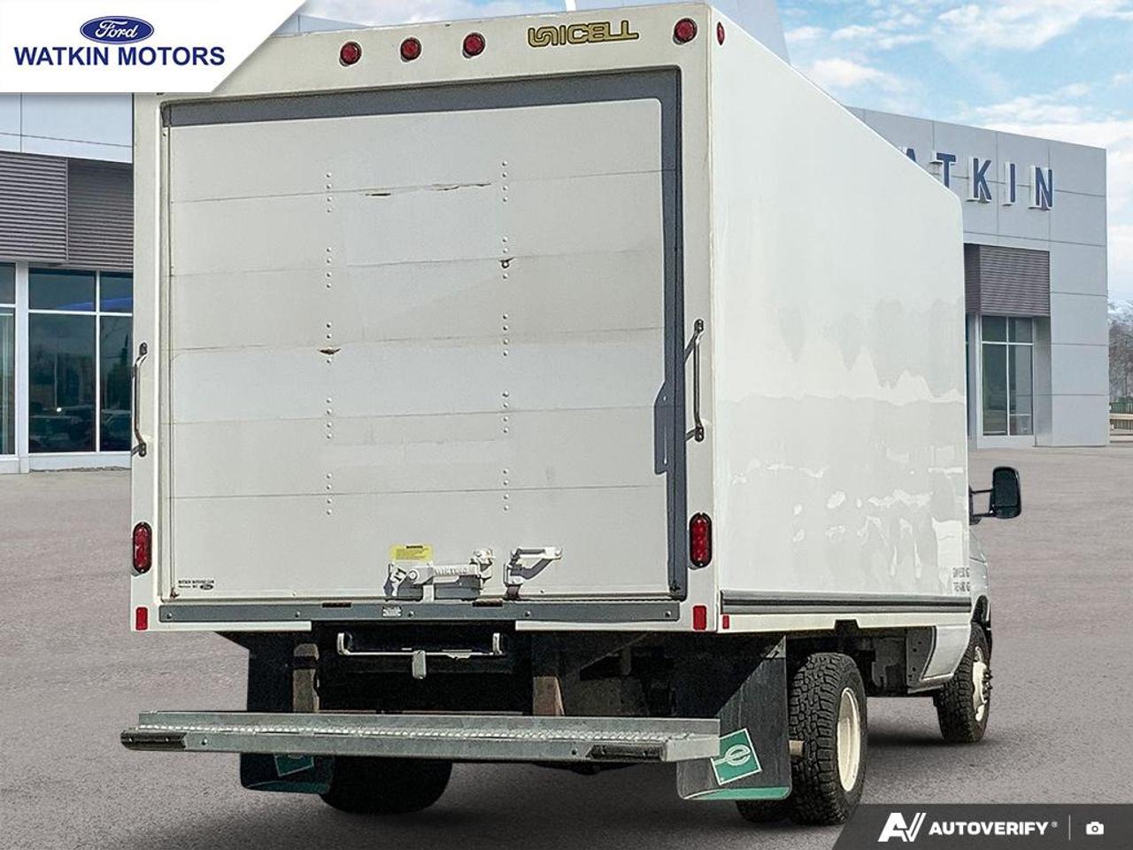 2025 Ford E-450 photo 5