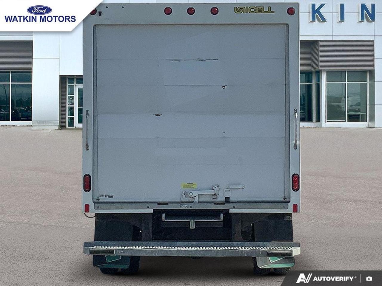 2025 Ford E-450 photo 4