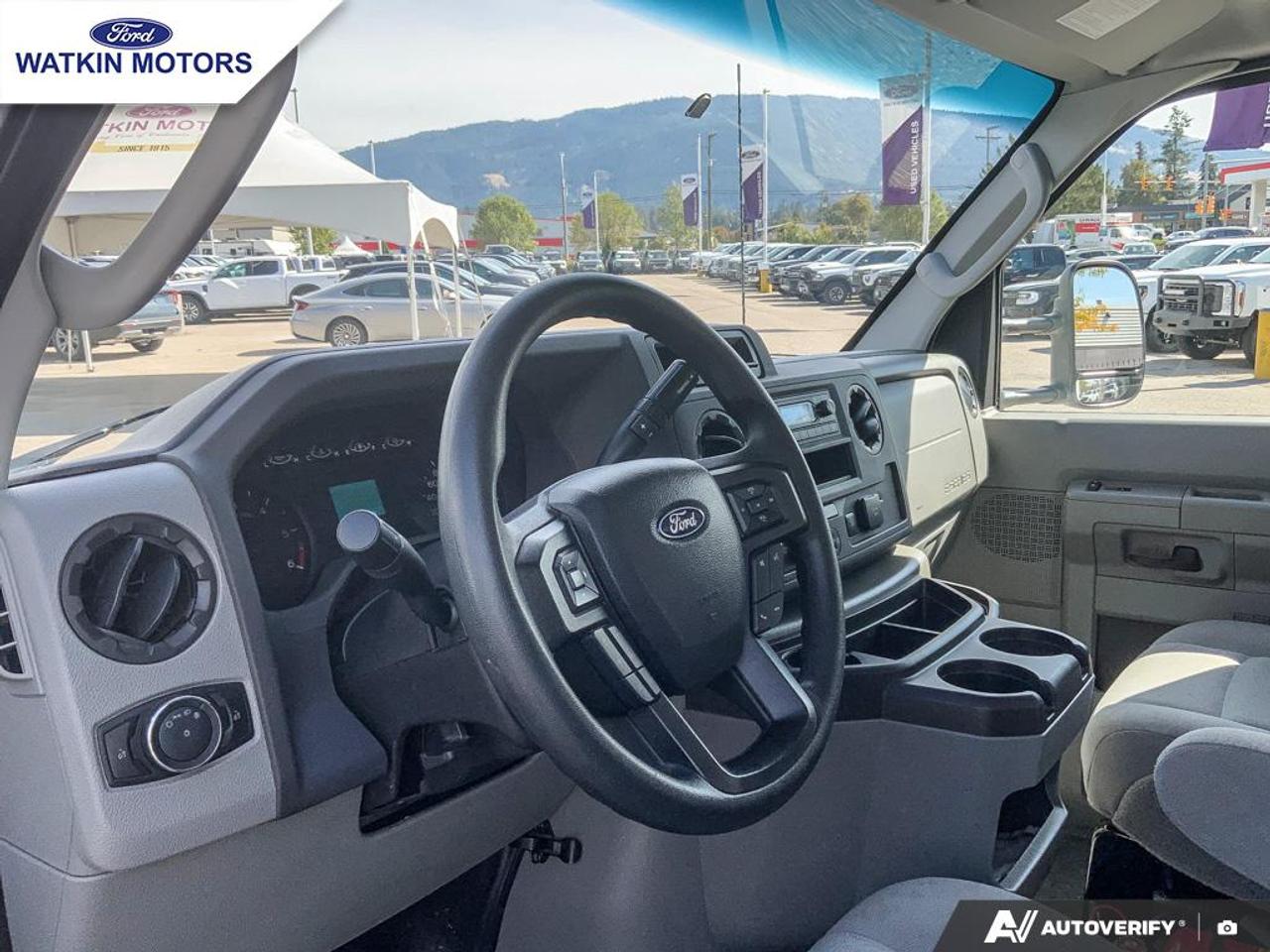 2025 Ford E-450 photo 16