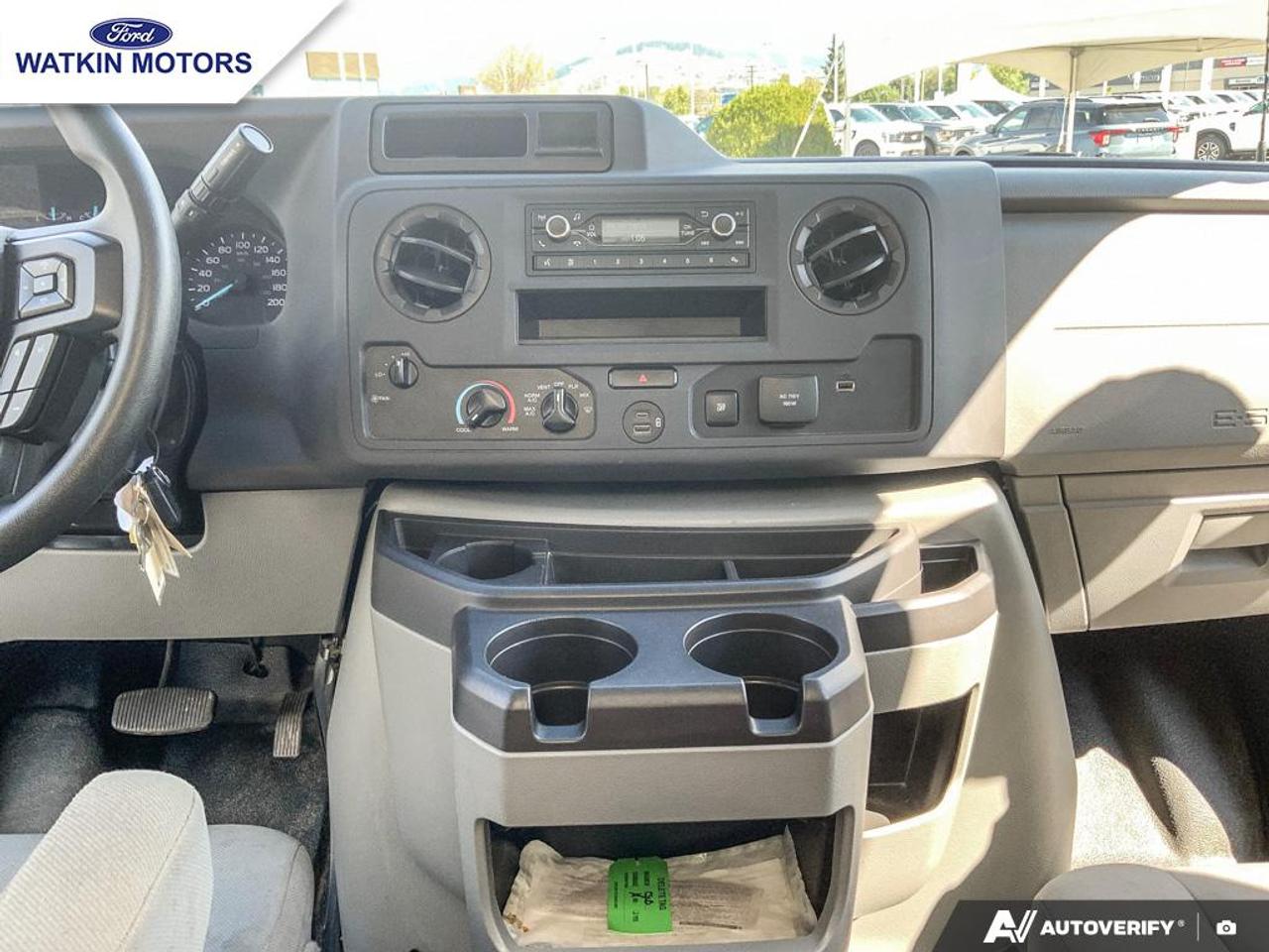 2025 Ford E-450 photo 22