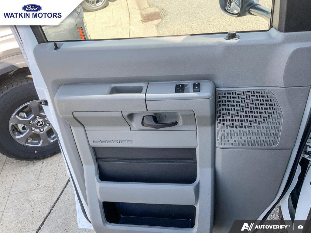 2025 Ford E-450 photo 20