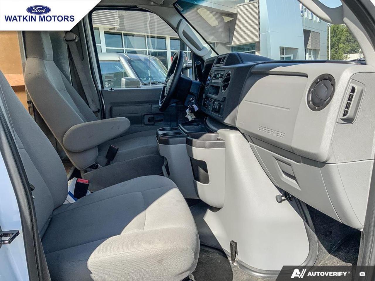 2025 Ford E-450 photo 24