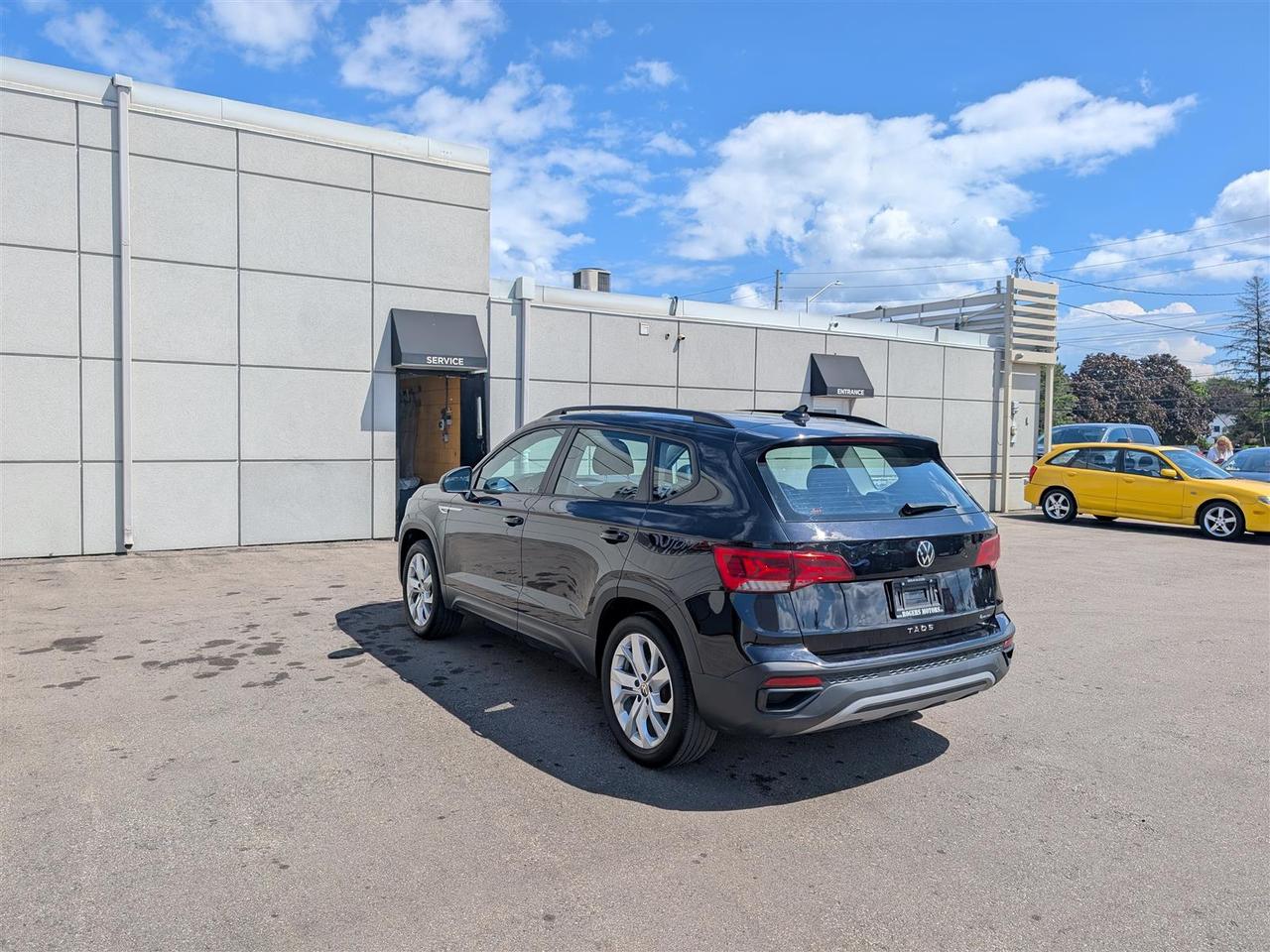 2023 Volkswagen Taos 4MOTION - CARPLAY - REV CAM - TECH FEATS Photo
