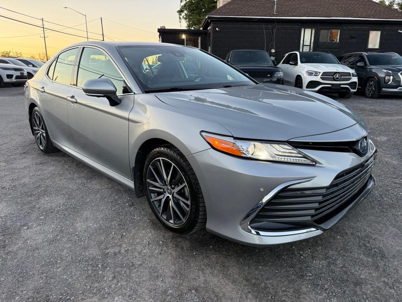 2024 Toyota Camry HYBRID XLE Photo