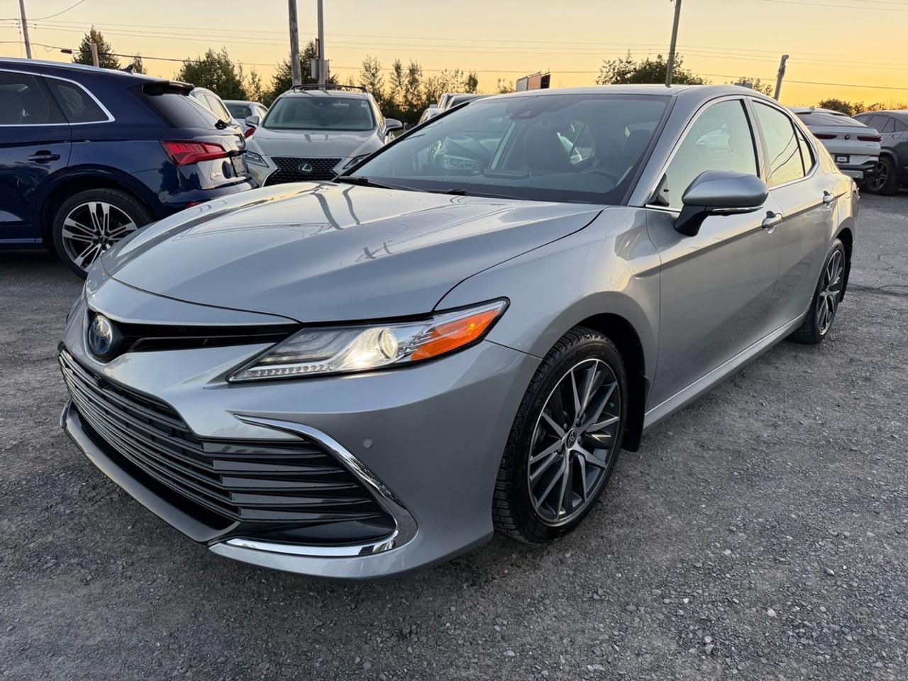2024 Toyota Camry HYBRID XLE Photo0