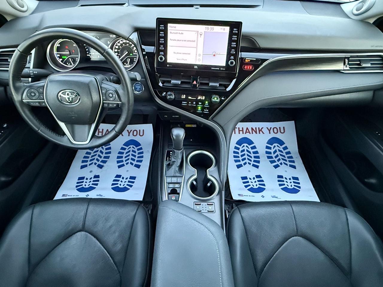2024 Toyota Camry HYBRID XLE Photo