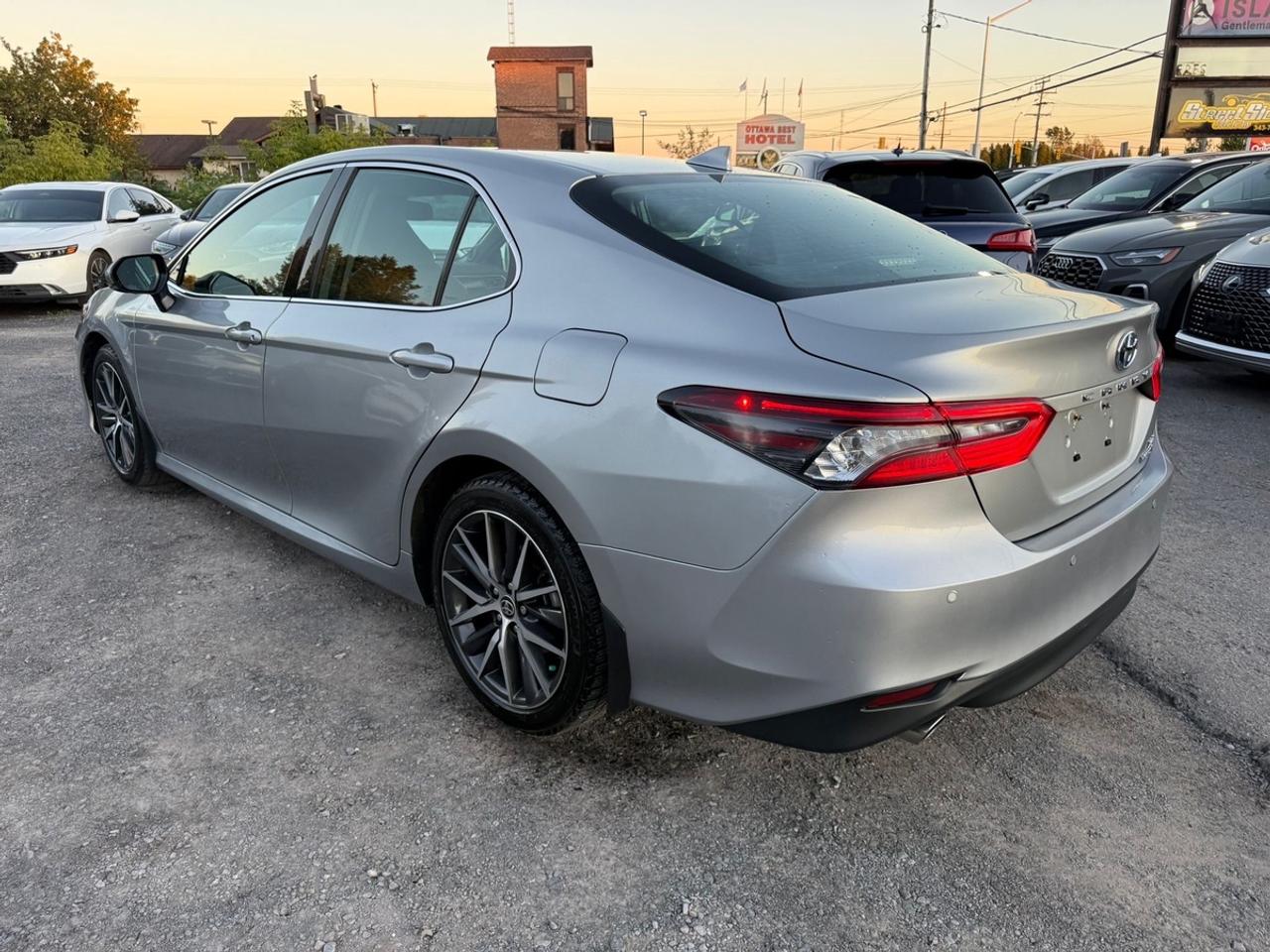 2024 Toyota Camry HYBRID XLE Photo