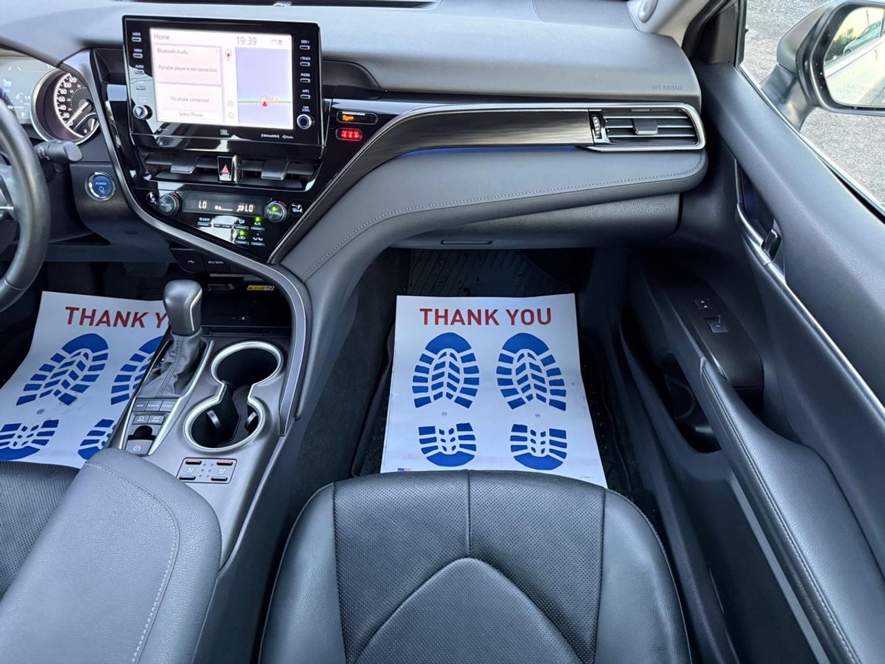 2024 Toyota Camry HYBRID XLE Photo