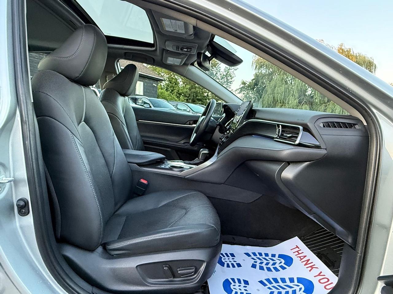 2024 Toyota Camry HYBRID XLE Photo