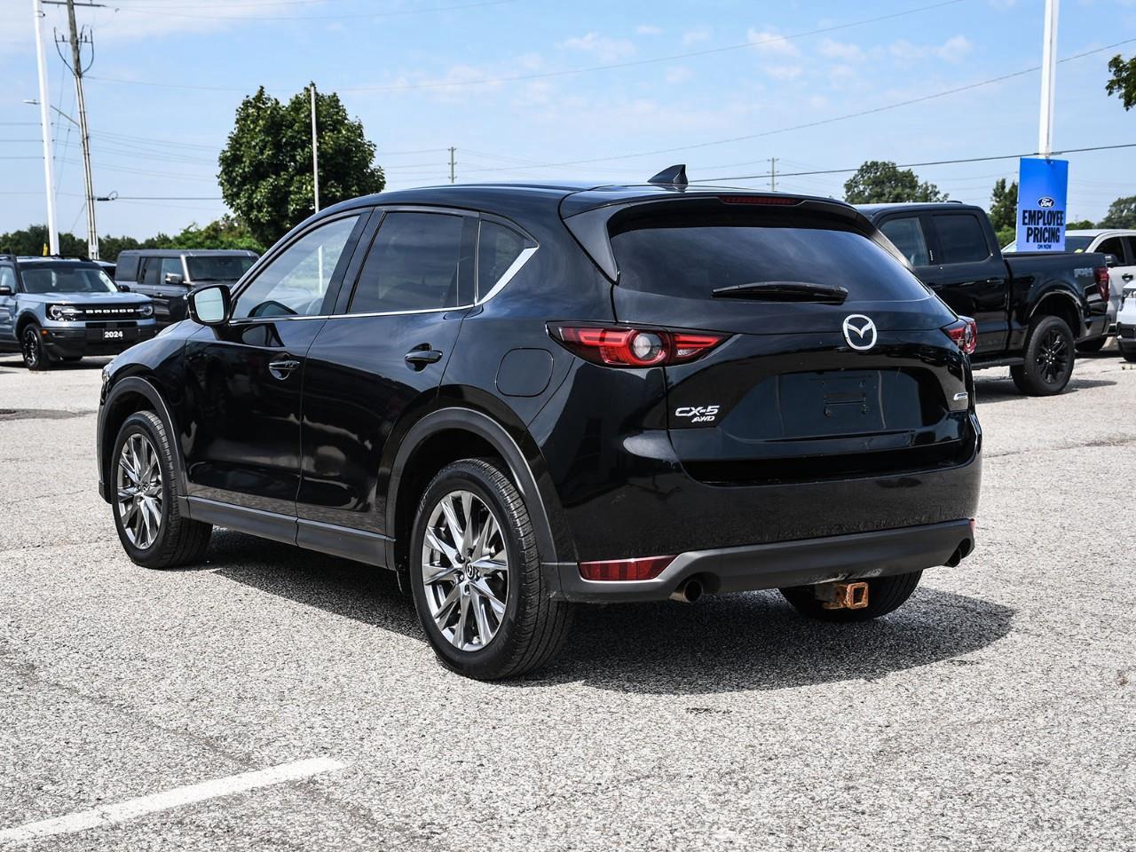 2019 Mazda CX-5 Signature NAV | SUNROOF | HTD & COOLED SEATS Photo3