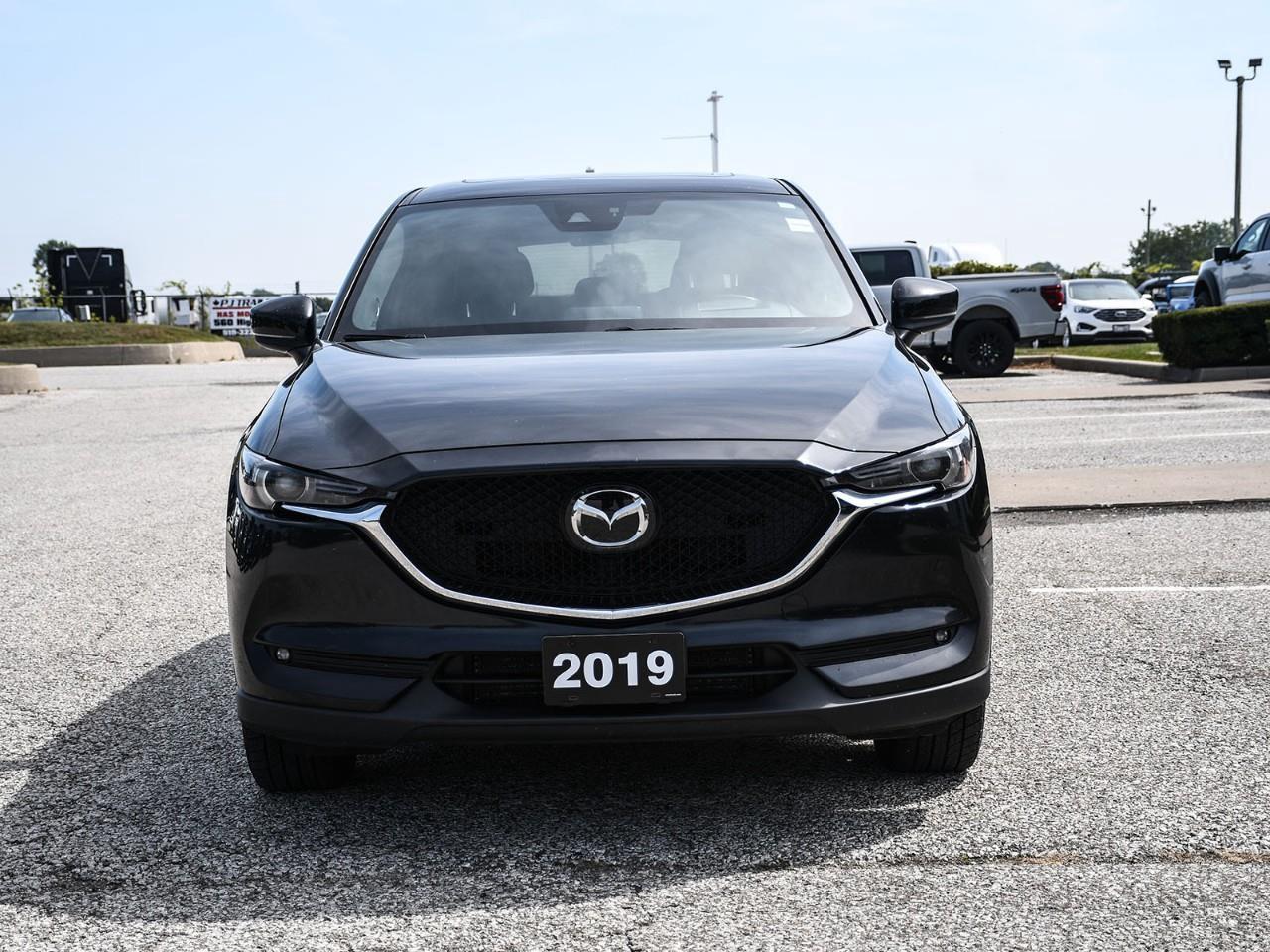 2019 Mazda CX-5 Signature NAV | SUNROOF | HTD & COOLED SEATS Photo5