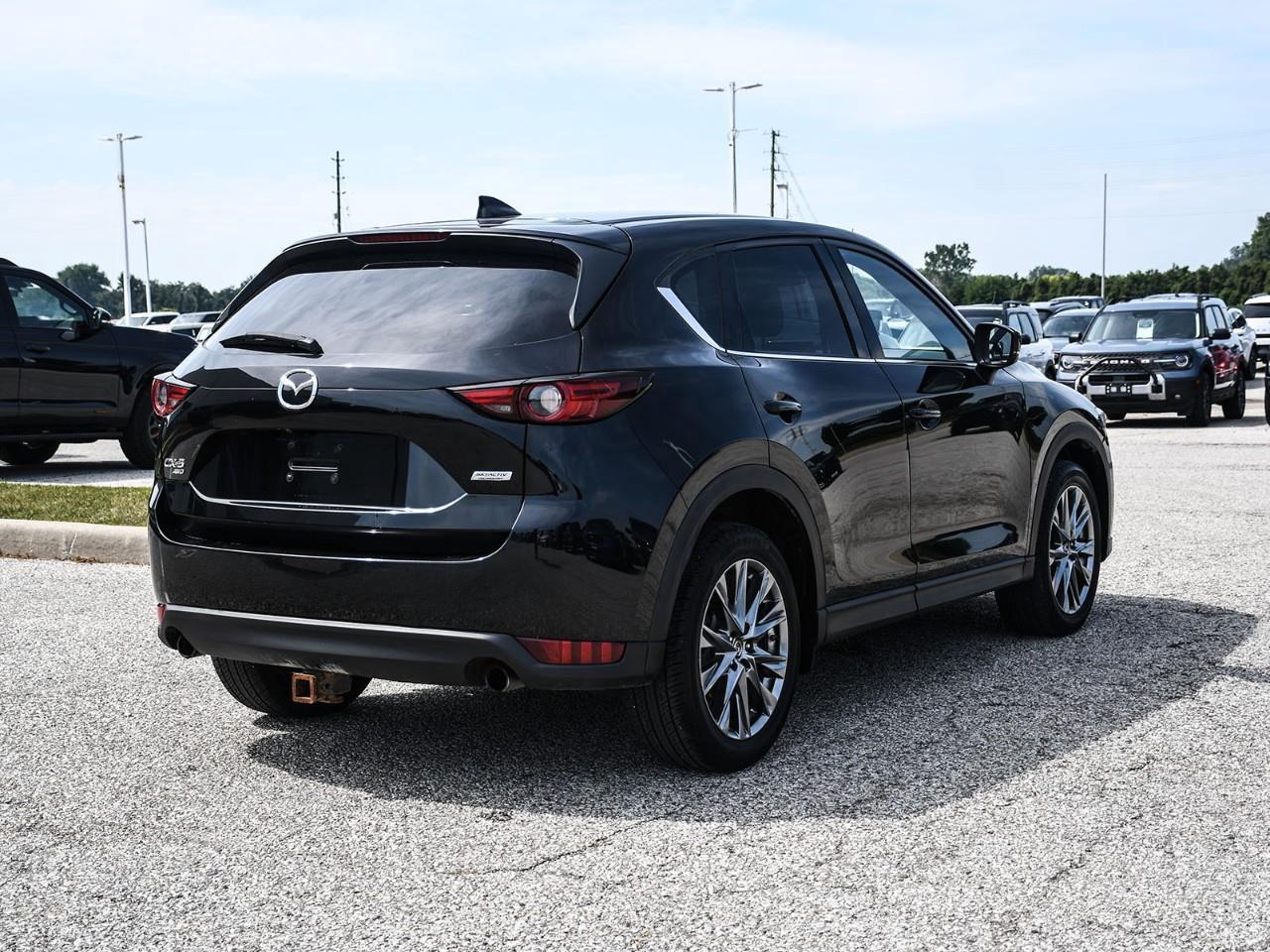 2019 Mazda CX-5 Signature NAV | SUNROOF | HTD & COOLED SEATS Photo