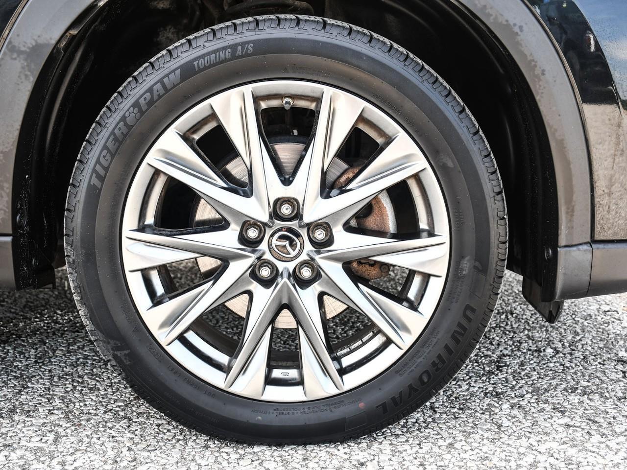 2019 Mazda CX-5 Signature NAV | SUNROOF | HTD & COOLED SEATS Photo