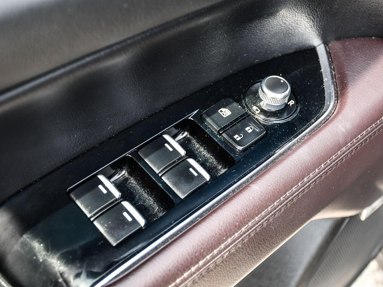 2019 Mazda CX-5 Signature NAV | SUNROOF | HTD & COOLED SEATS Photo