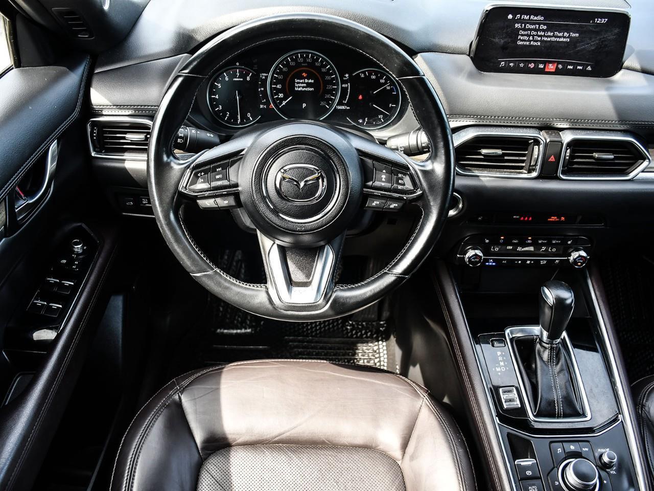2019 Mazda CX-5 Signature NAV | SUNROOF | HTD & COOLED SEATS Photo