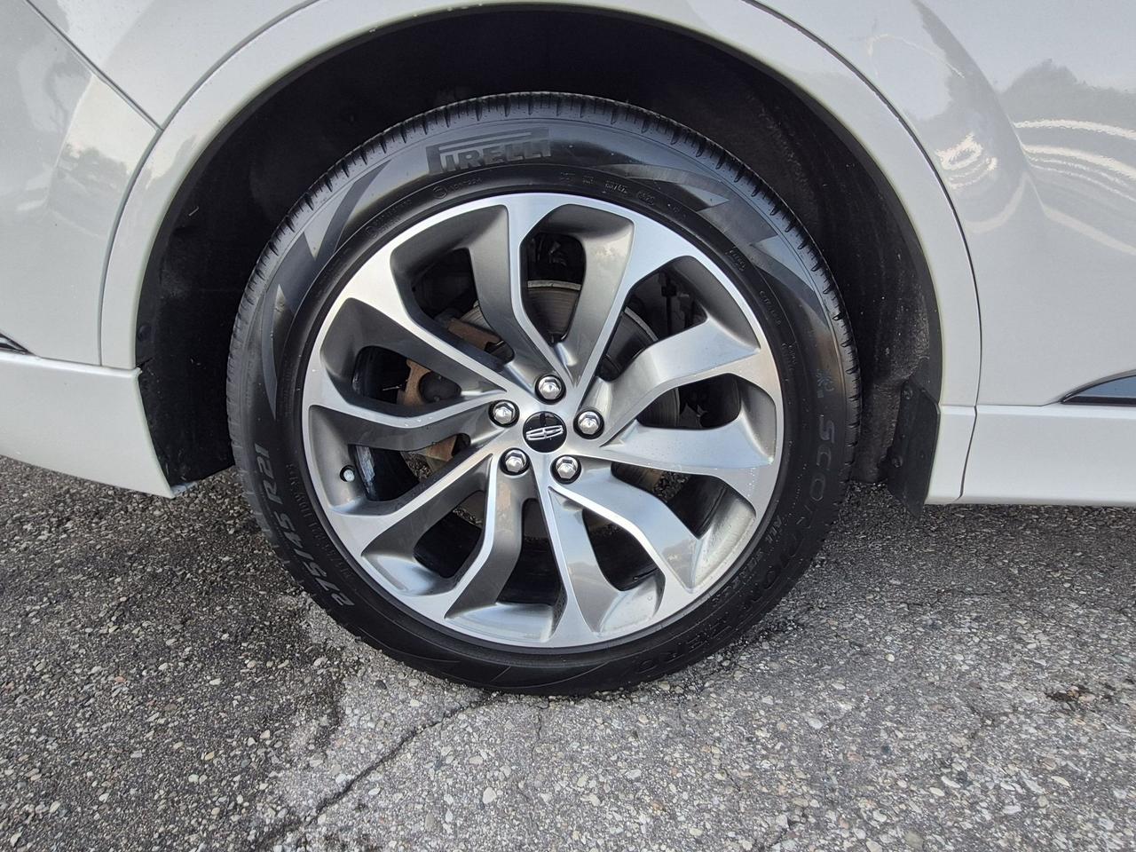 2021 Lincoln Aviator LOCAL TRADE! PLUG-IN HYBRID! LOADED, 21'S! Photo2