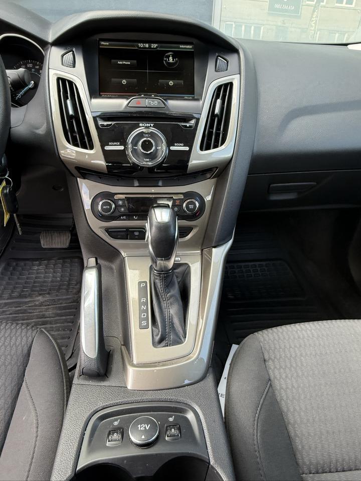 2012 Ford Focus SEL Photo