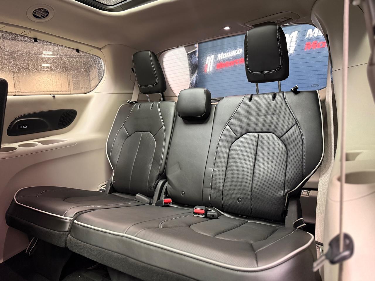 2021 Chrysler Pacifica Hybrid Limited - BRUNO JOEY SCOOTER LIFT | PANO | LOW KM Photo