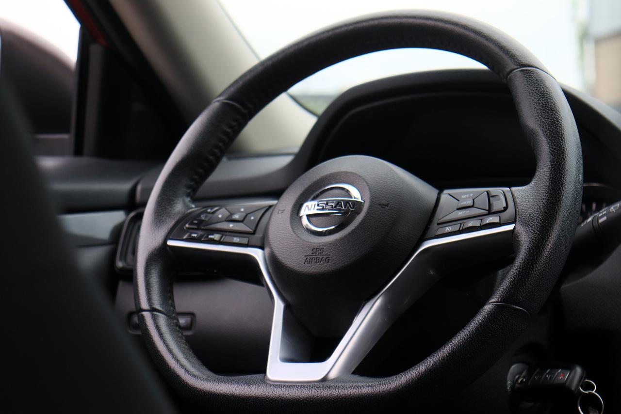 2020 Nissan Rogue SE | Cam | Alloys | Bluetooth | Tints | Clean CRFX Photo