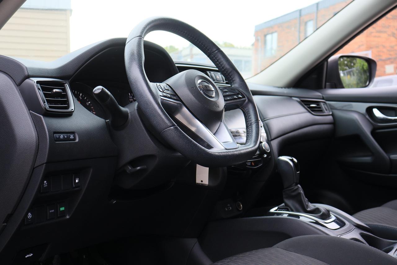 2020 Nissan Rogue SE | Cam | Alloys | Bluetooth | Tints | Clean CRFX Photo