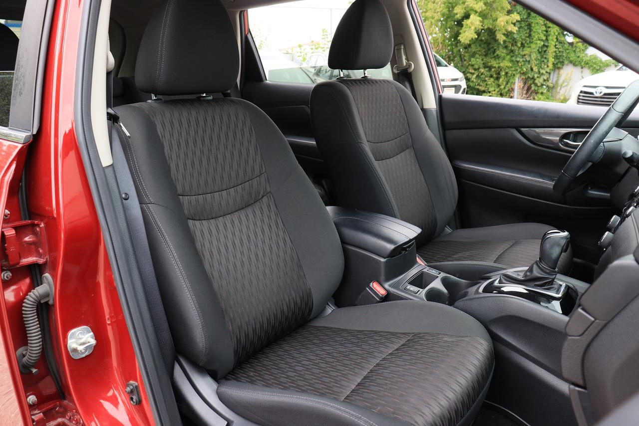 2020 Nissan Rogue SE | Cam | Alloys | Bluetooth | Tints | Clean CRFX Photo