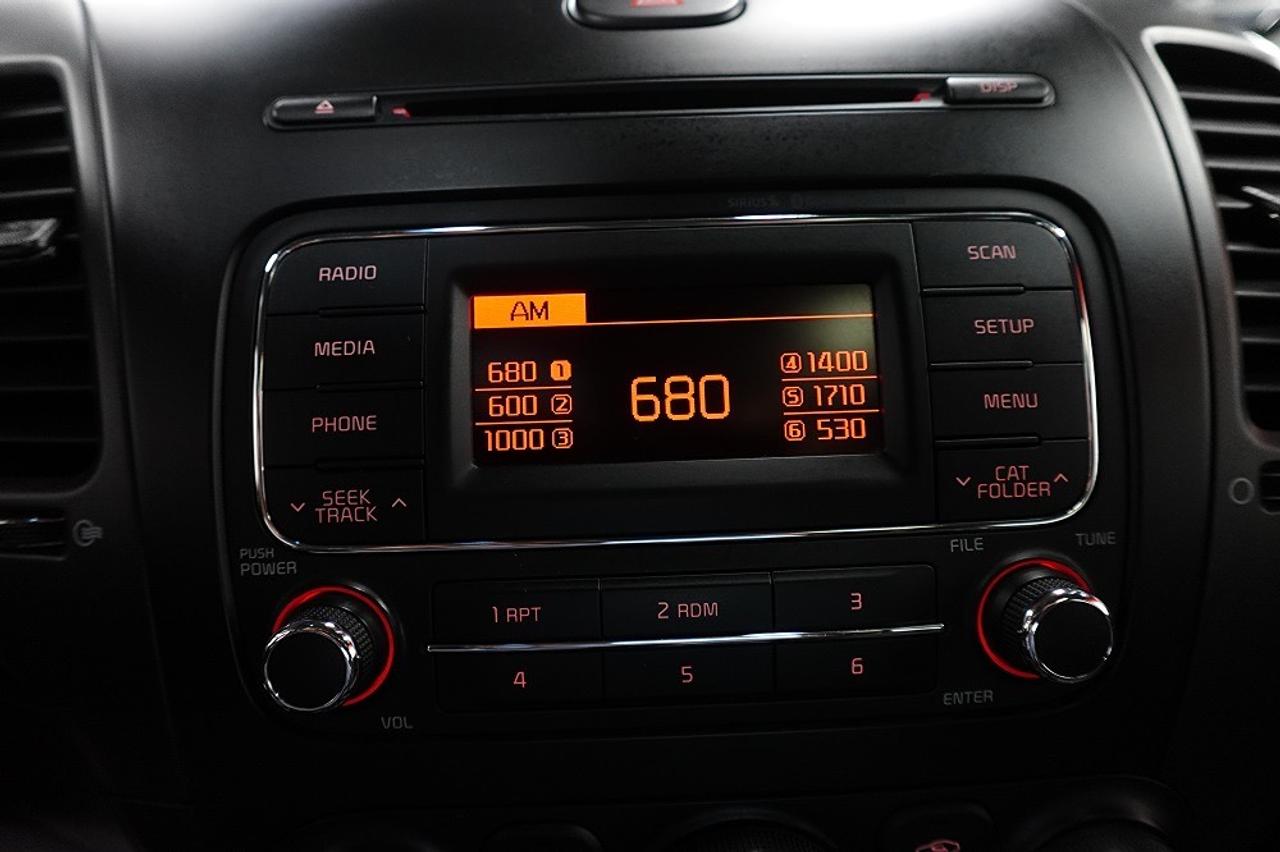 2015 Kia Forte LX+ LOW KM.ALL SERVICE RECORDS.0 CLAIM Photo