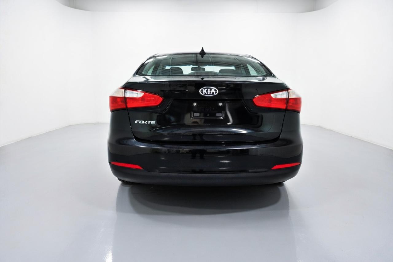 2015 Kia Forte LX+ LOW KM.ALL SERVICE RECORDS.0 CLAIM Photo4