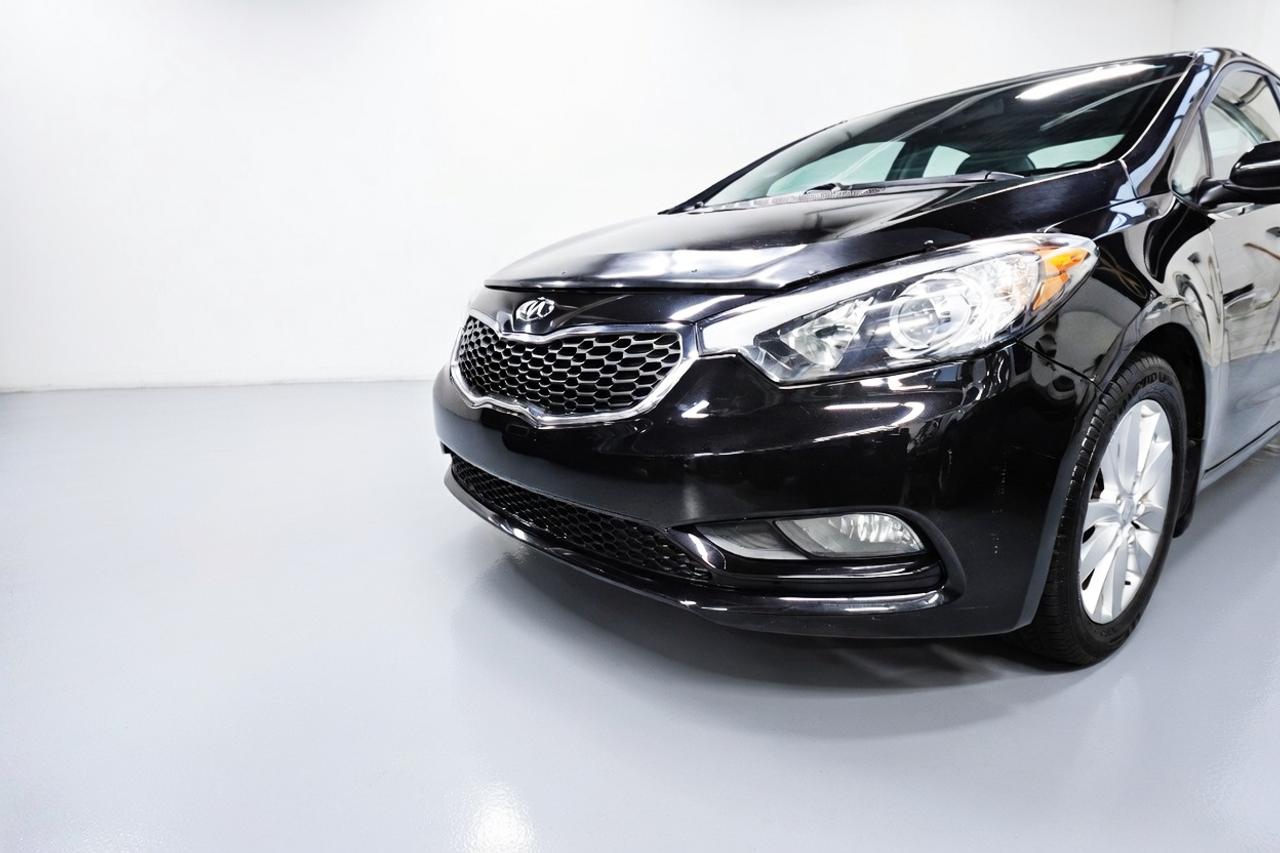 2015 Kia Forte LX+ LOW KM.ALL SERVICE RECORDS.0 CLAIM Photo