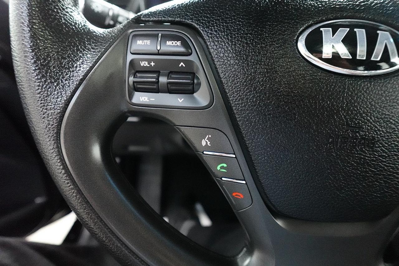 2015 Kia Forte LX+ LOW KM.ALL SERVICE RECORDS.0 CLAIM Photo