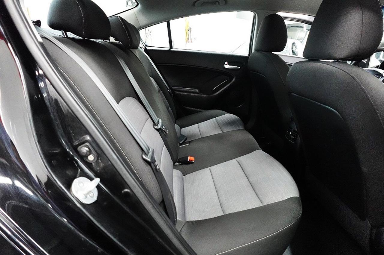 2015 Kia Forte LX+ LOW KM.ALL SERVICE RECORDS.0 CLAIM Photo