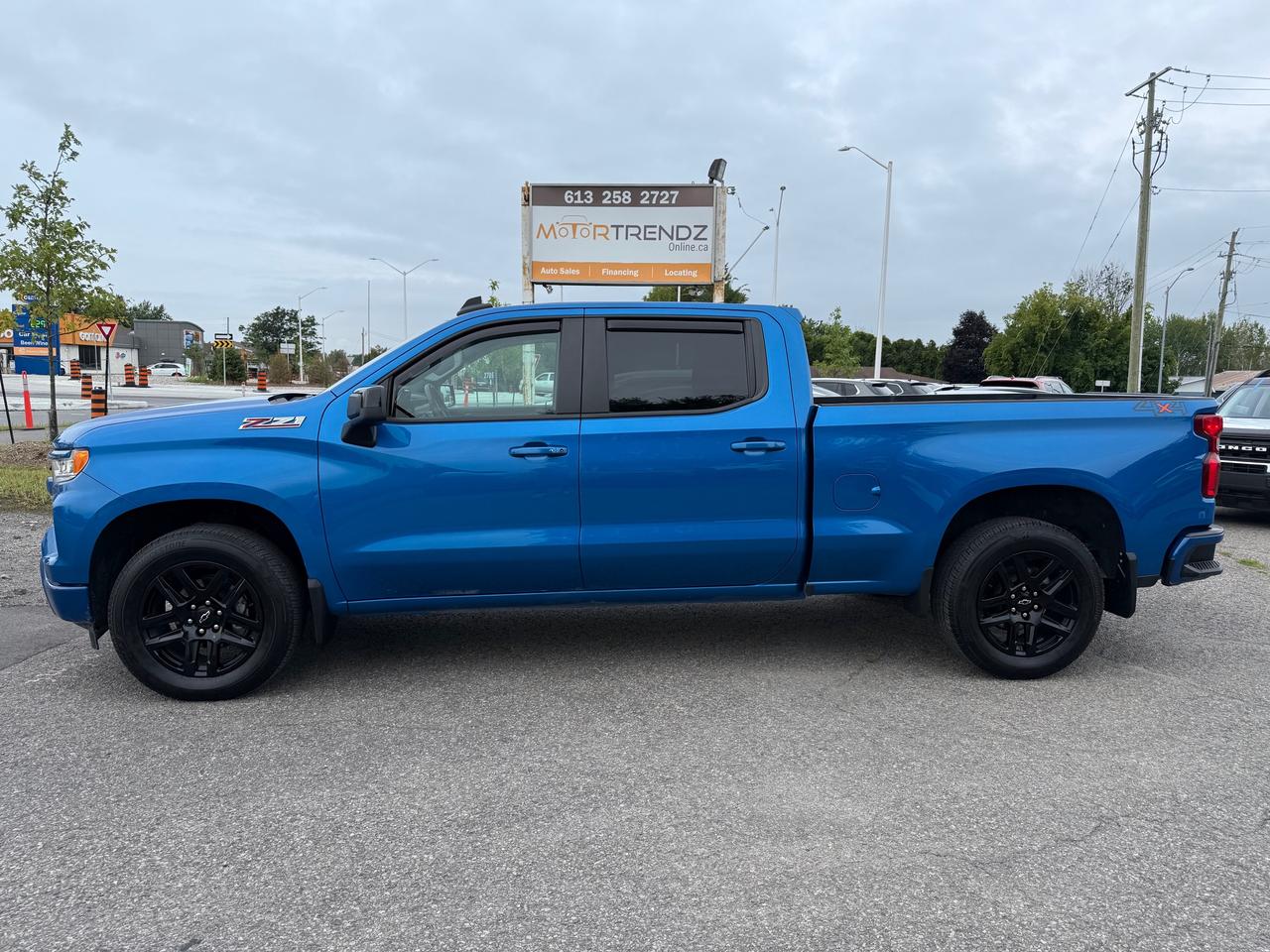 2023 Chevrolet Silverado 1500 RST 6.2L! Heated Steering and Seats ! Photo1