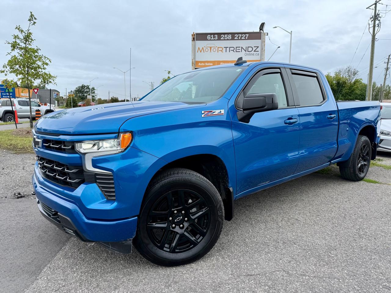 2023 Chevrolet Silverado 1500 RST 6.2L! Heated Steering and Seats ! Photo