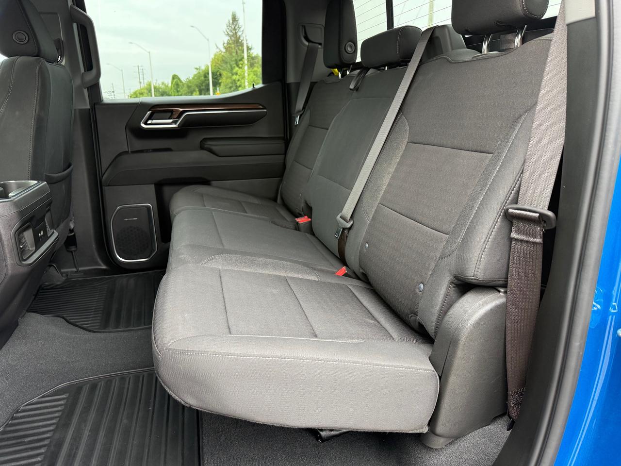 2023 Chevrolet Silverado 1500 RST 6.2L! Heated Steering and Seats ! Photo