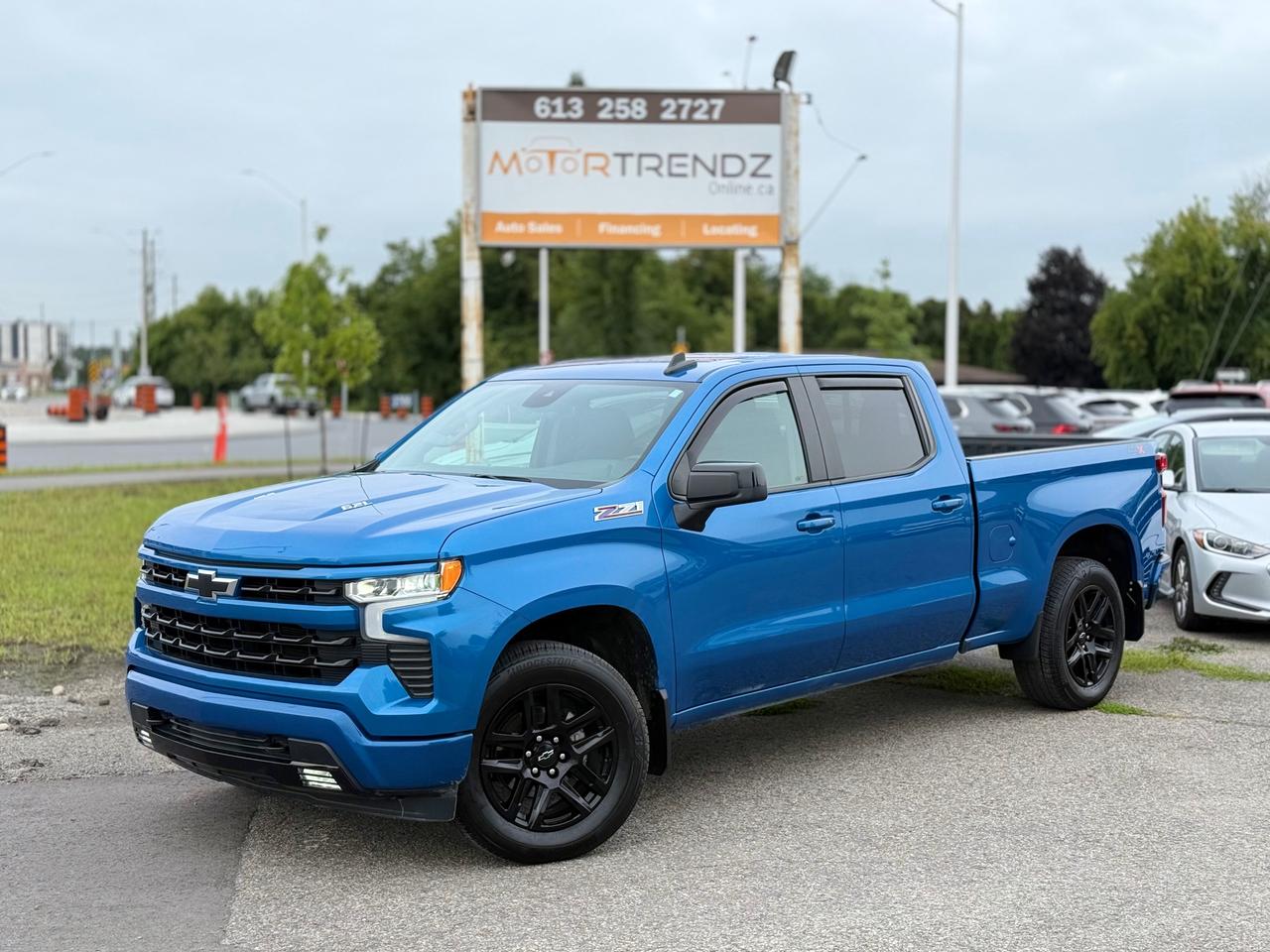 2023 Chevrolet Silverado 1500 RST 6.2L! Heated Steering and Seats ! Photo