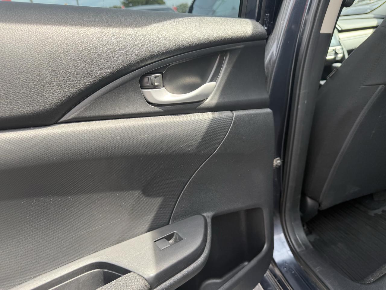 2019 Honda Civic EX *automatic *CERTIFIED Photo