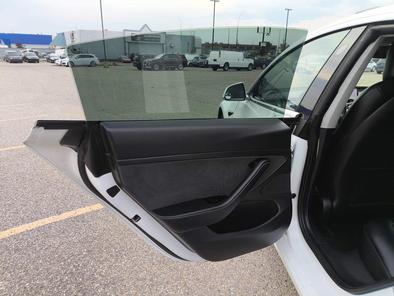 2020 Tesla Model 3  - Photo #8