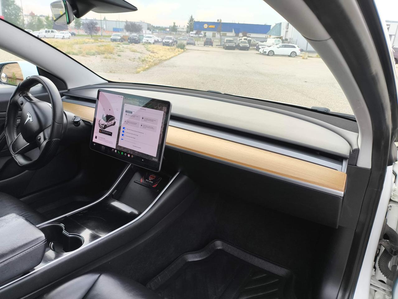 2020 Tesla Model 3  - Photo #16