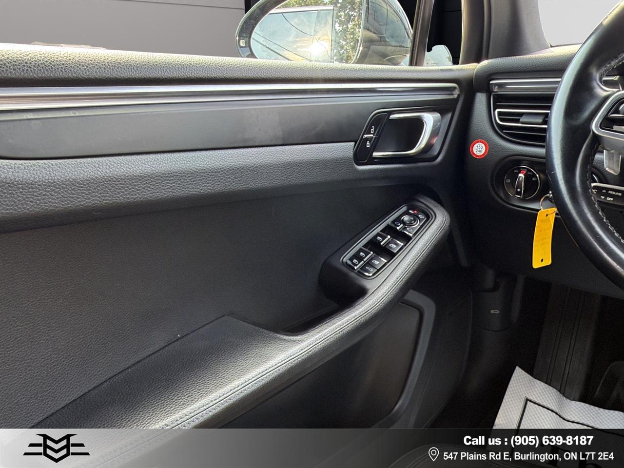 2020 Porsche Macan AWD - Navigation - Leather - Sunroof !! Photo