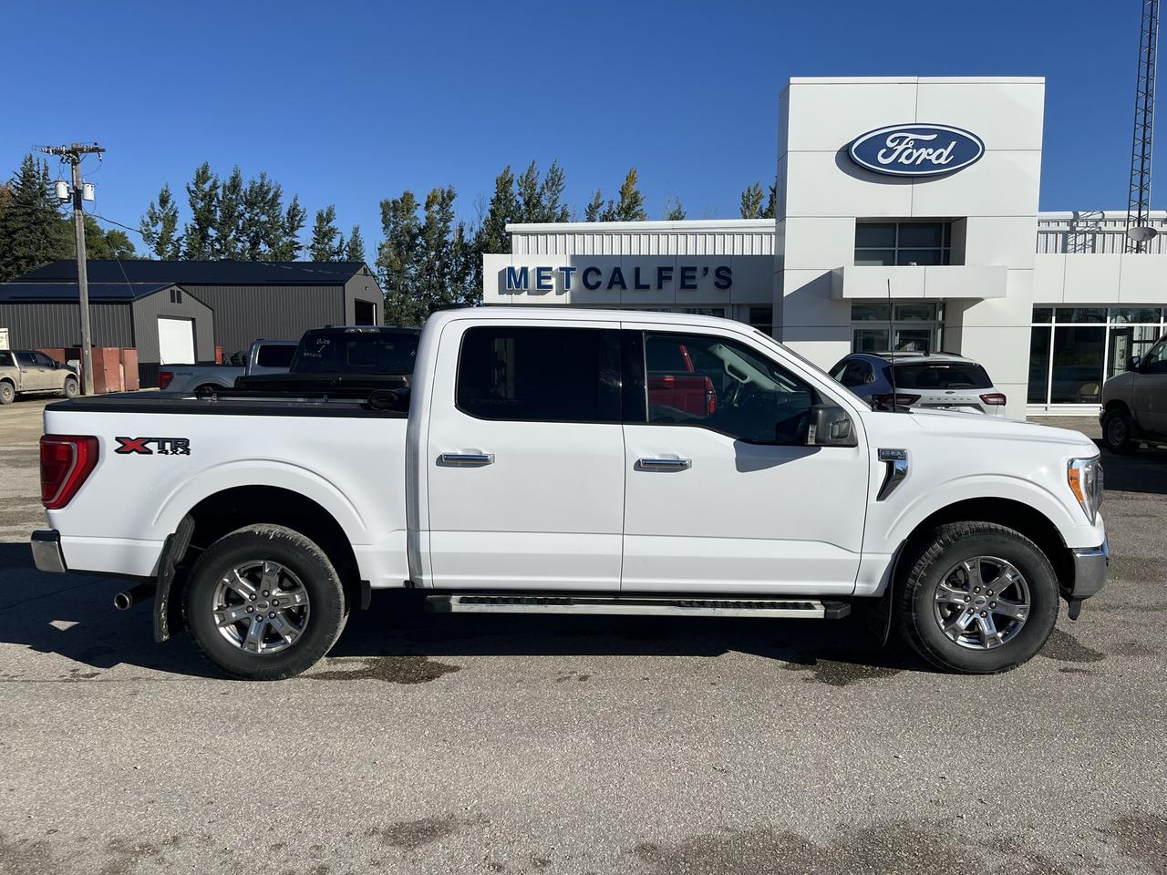 2022 Ford F-150 XLT 4WD SuperCrew 5.5' Box Photo0