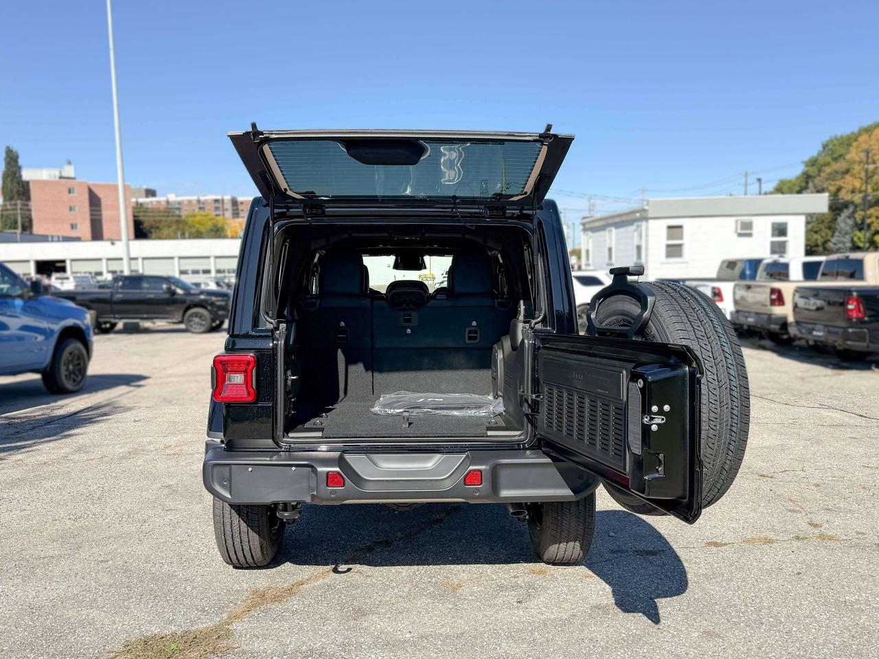 2027 Jeep Wrangler Sahara 4 Door 4x4 Photo