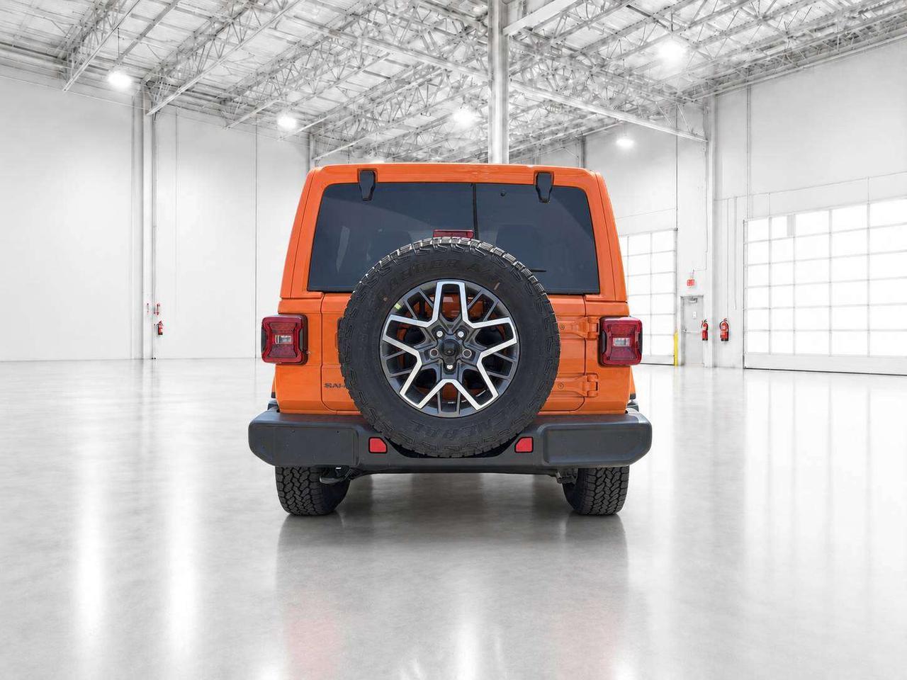 2027 Jeep Wrangler SAHARA | Painted Hardtop | Leather | 12.3" Display Photo