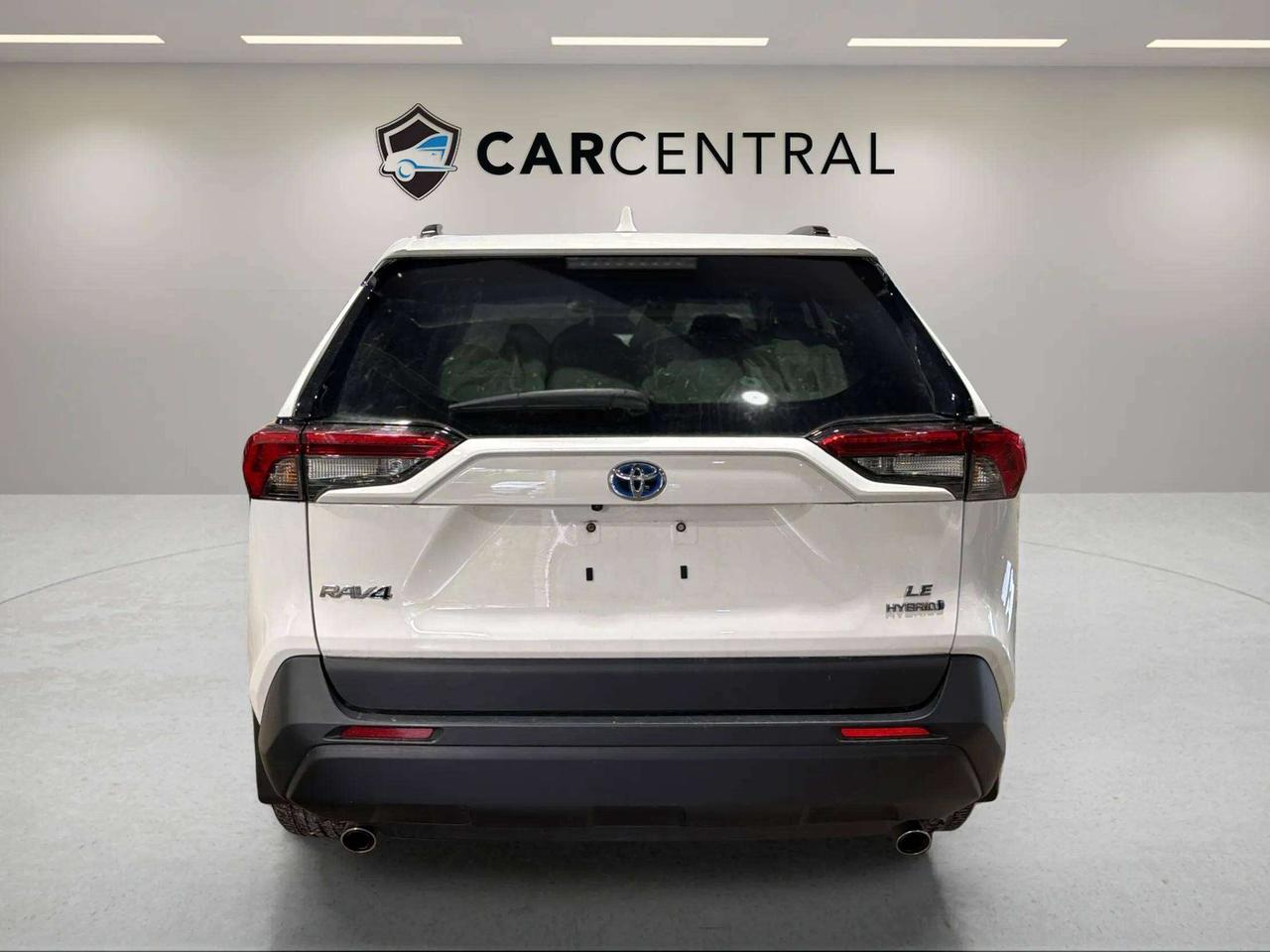 2023 Toyota RAV4 HYBRID LE | CLEAN CARFAX | CARPLAY | HTD SEATS Photo