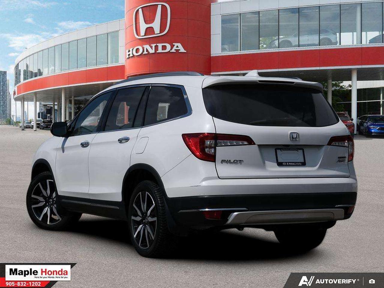 2022 Honda Pilot 7 Passenger| Leather Seats| Navi| Heated Seats Photo