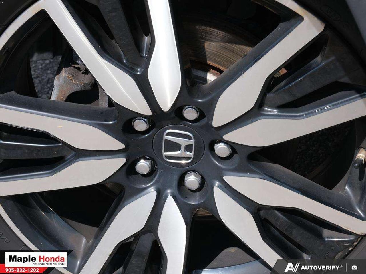 2022 Honda Pilot 7 Passenger| Leather Seats| Navi| Heated Seats Photo